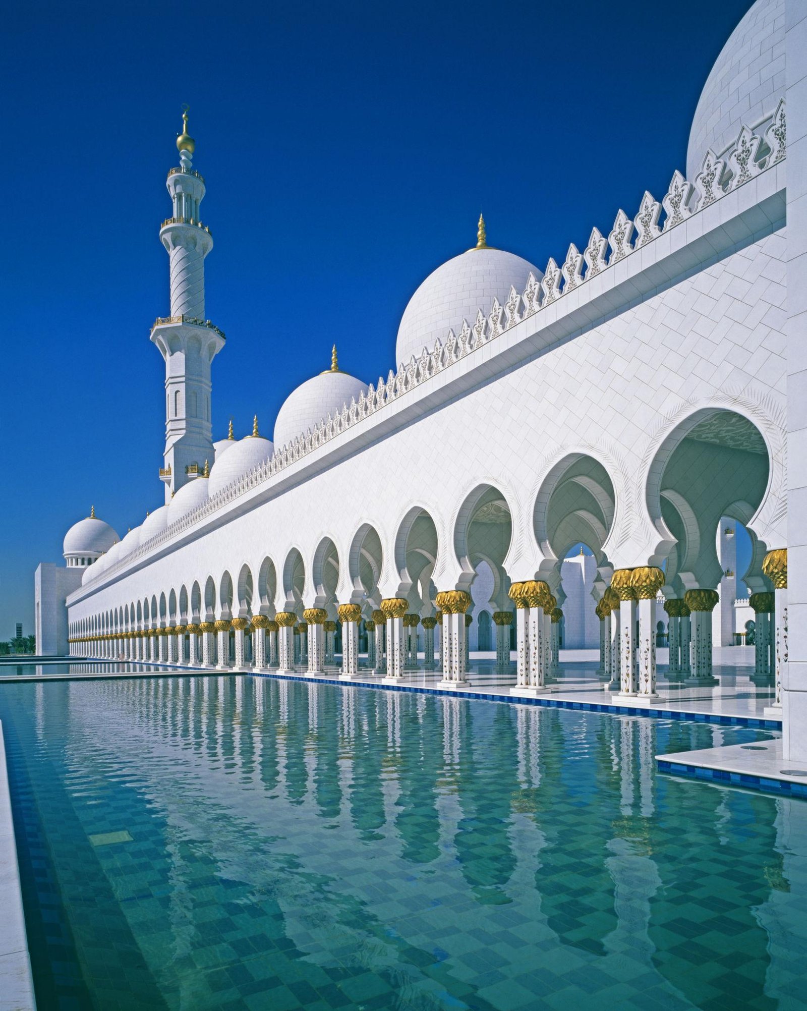 Private Abu Dhabi Half Day in 5 Hours